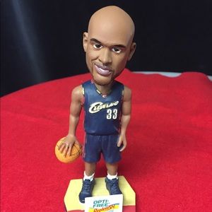 Shaquille O’Neal bobblehead
